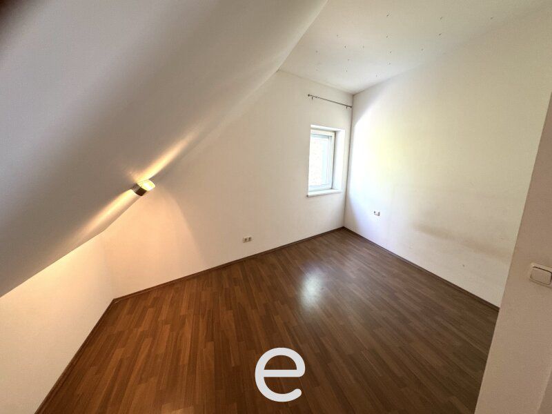 Wohnhaus mit viel Potential, Garten & Pool in Wels-Maxlheid - Bild 13