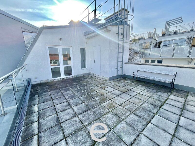 Stadtleben mit Panorama – Stilvolle Dachgeschosswohnung im Gründerzeithaus - Bild 13