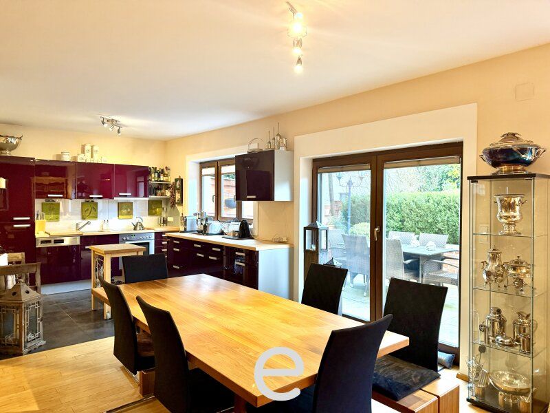 Stylische Doppelhaushälfte mit Dachterrasse, Garten und Doppelcarport in Gaaden - Bild 9