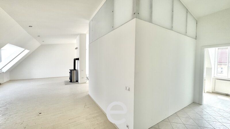 Stadtleben mit Panorama – Stilvolle Dachgeschosswohnung im Gründerzeithaus - Bild 4