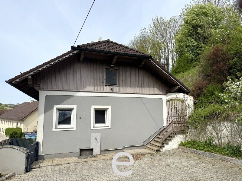 Großzügiges Einfamilienhaus mit XXL-Doppelgarage & viel Potential in Steinerkirchen an der Traun - Bild 2