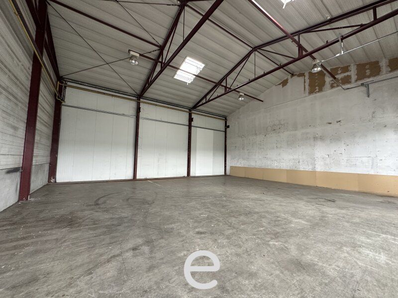 Lagerhalle und Büro in St. Pölten / Unterradlberg mit  1500m² zu vermieten. - Bild 3