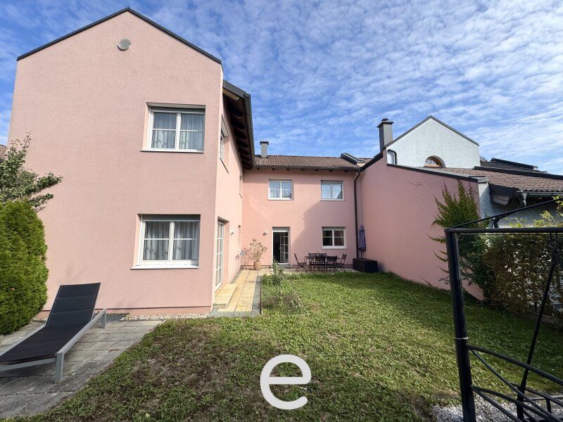 Ein Zuhause zum Ankommen – Reihenhaus mit Kamin, Terrasse und privatem Garten in Wels - Bild 3