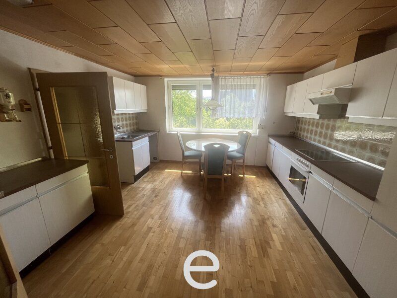 Großfamilien aufgepasst! Mehrfamilienhaus mit großzügigem Grundstück in Wels/Pernau! - Bild 9