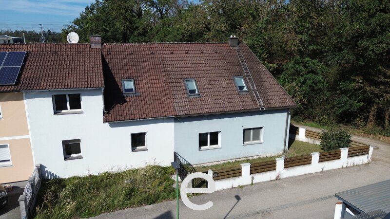 Wohnhaus mit viel Potential, Garten & Pool in Wels-Maxlheid - Bild 1
