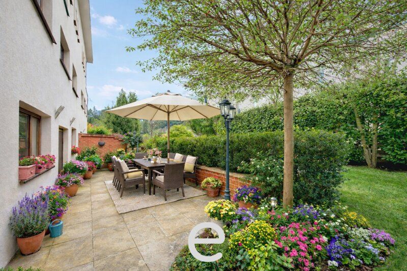 Stylische Doppelhaushälfte mit Dachterrasse, Garten und Doppelcarport in Gaaden - Bild 6