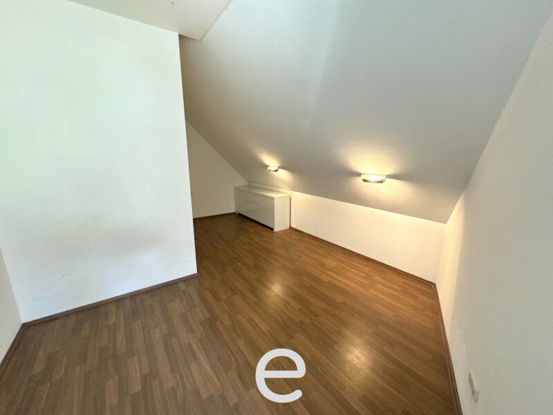 Wohnhaus mit viel Potential, Garten & Pool in Wels-Maxlheid - Bild 14