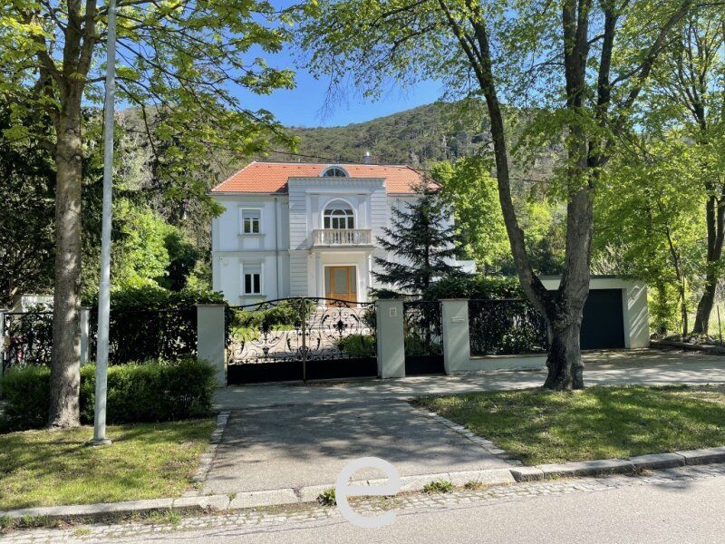 Villa in absoluter Grünruhelage im Helenenthal zu verkaufen - Bild 2