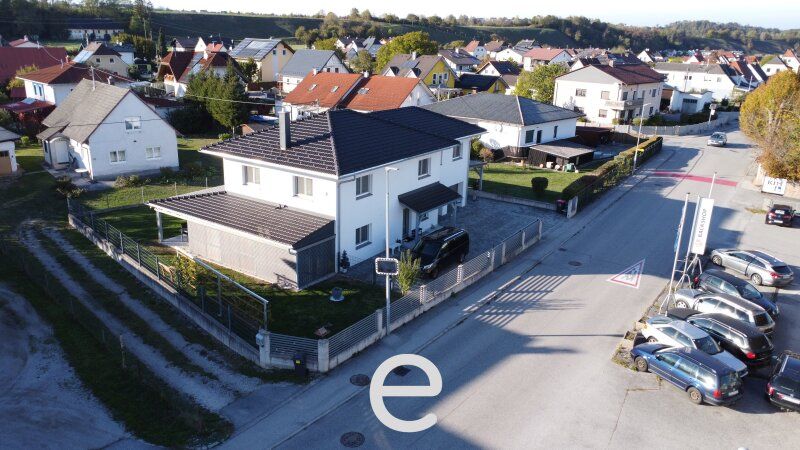 Exklusives Einfamilienhaus – großzügiges Wohnen mit Wintergarten – einziehen und wohlfühlen - Bild 43