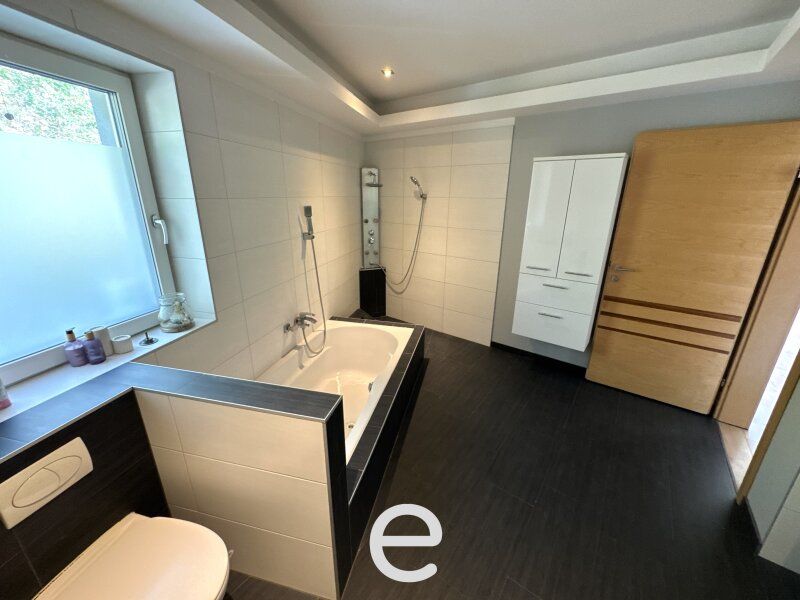 Wohnhaus mit viel Potential, Garten & Pool in Wels-Maxlheid - Bild 8