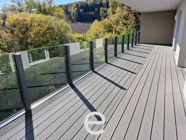 Stilvolle 4-Zimmer-DG-Wohnung mit herrlichem Naturblick in Schleißheim