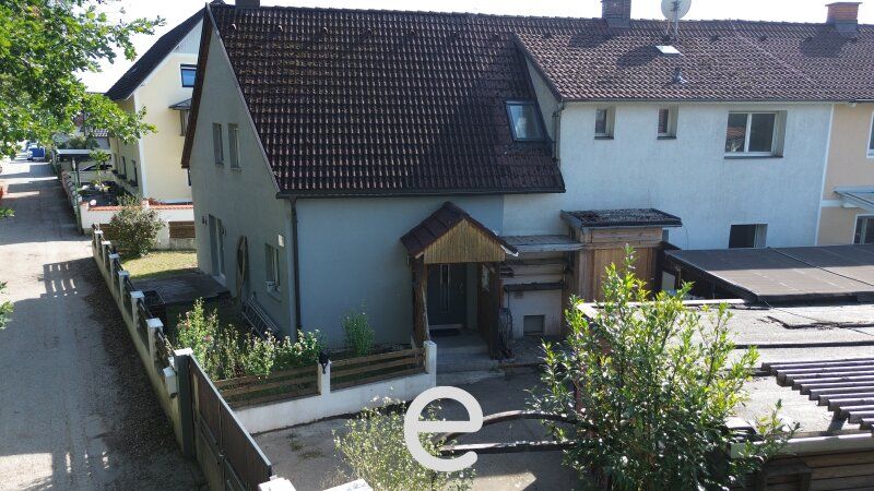 Wohnhaus mit viel Potential, Garten & Pool in Wels-Maxlheid - Bild 4
